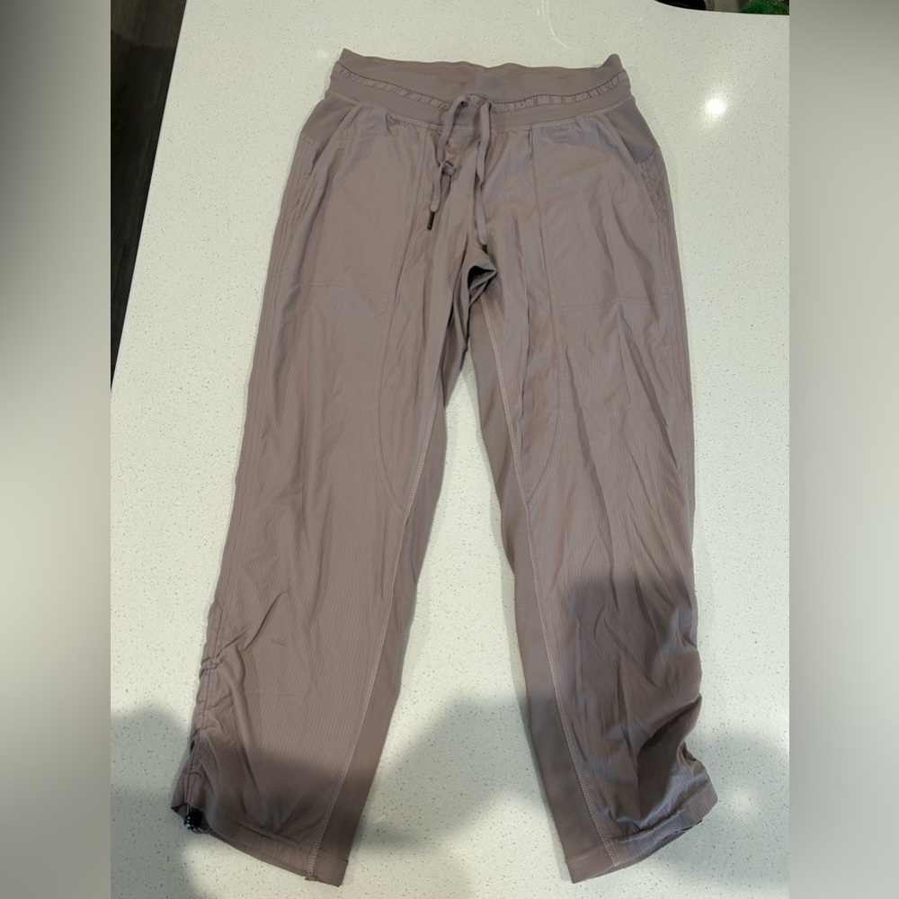 Lululemon Dance Studio Crop 25”